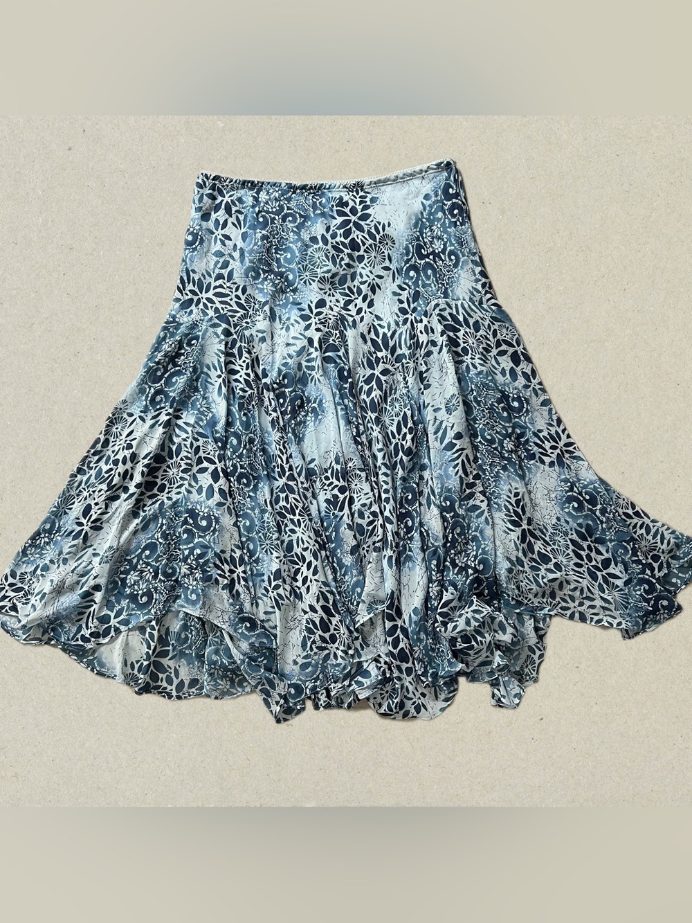 Newsworthy Flowy Blue Floral Print - Fairy boho skirt - Whimsical skirt size XL